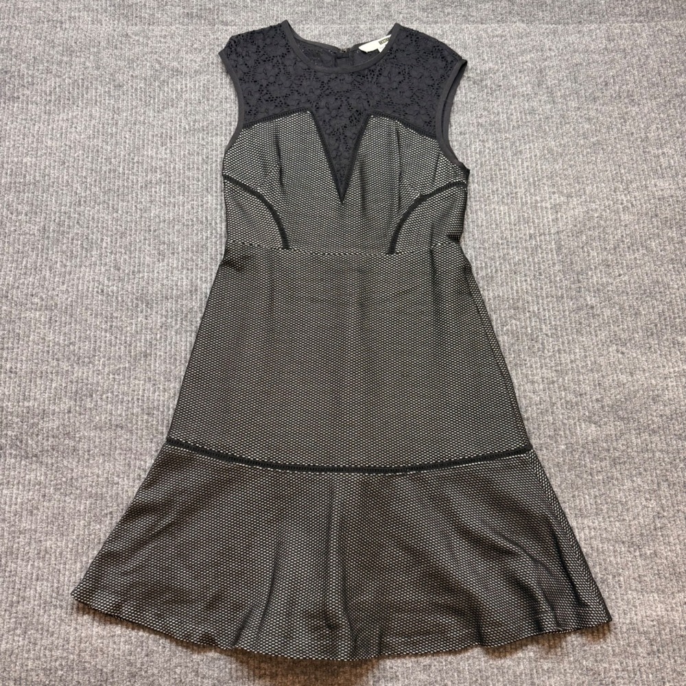 Anthropologie Fit Flare Cocktail Dress 4 Lace Mesh Feminine Black Tracy Reese